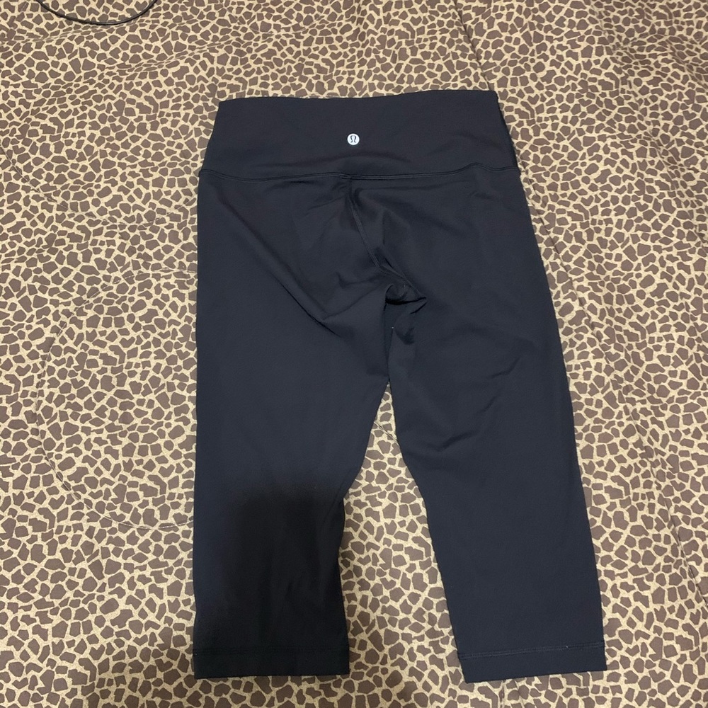 Lululemon athletica cropped leggings